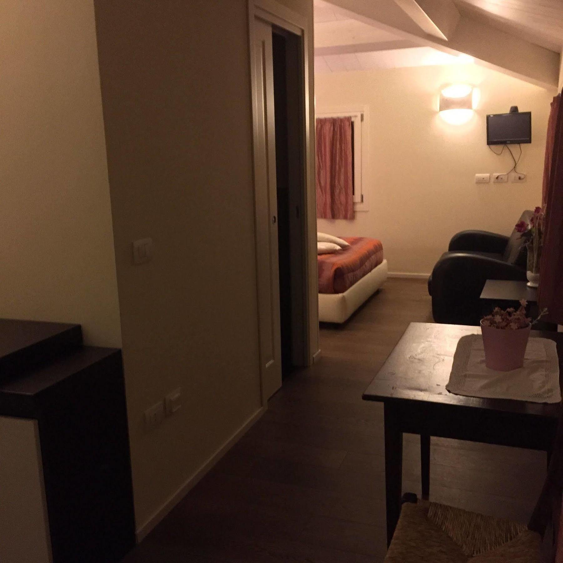 Modus Vivendi - Room E Relax บริซิเกลลา ภายนอก รูปภาพ